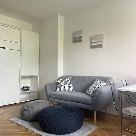 Apartman V Kratke Kamenicky Senov Luaran gambar