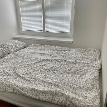 Apartman V Kratke Kamenicky Senov Luaran gambar