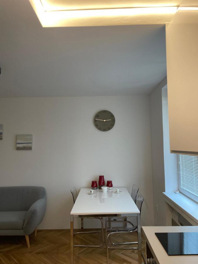 Apartman V Kratke Kamenicky Senov Luaran gambar